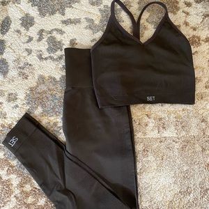SETActive *Espresso* Set Ribbed V Bra + Leggings